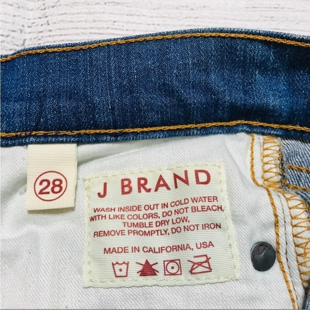 J Brand Classic Cigarette Straight Leg Denim Jeans in Bayou Indigo Blue Size 28 - Picture 12 of 12